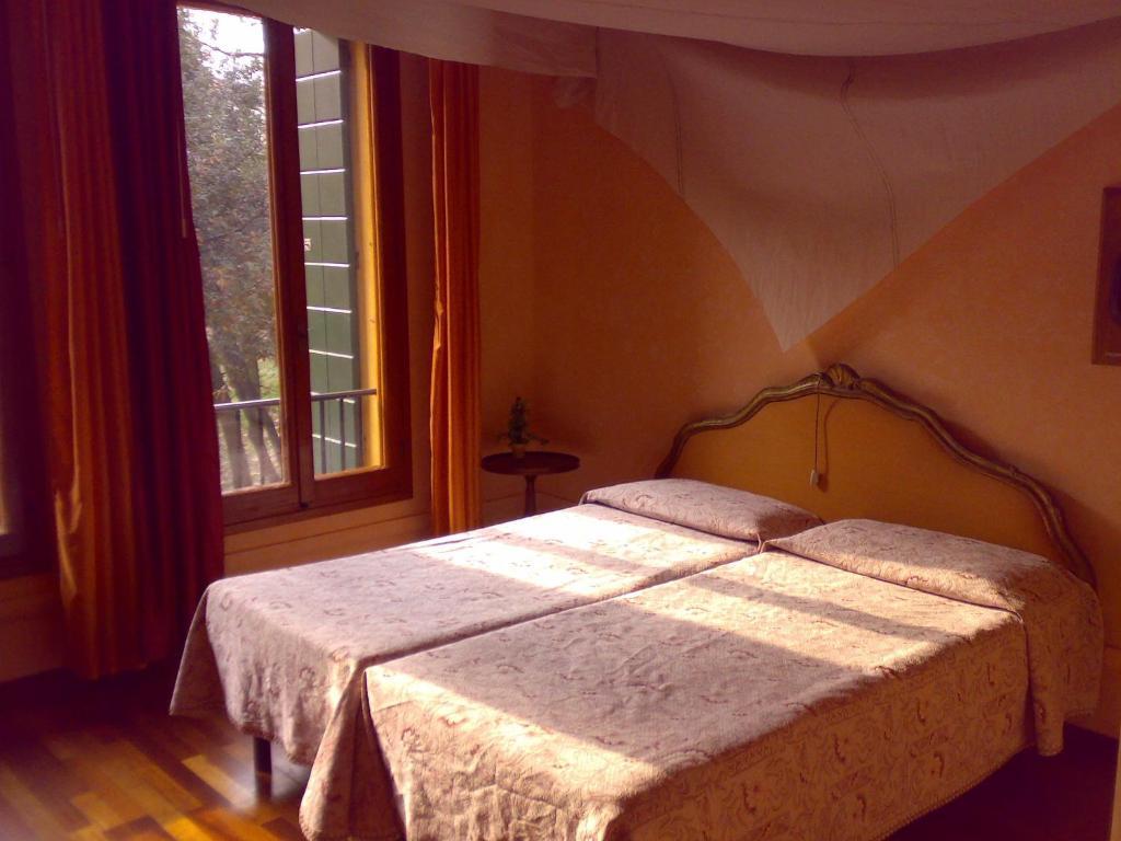 Hotel Cadoro Venecia Habitación foto