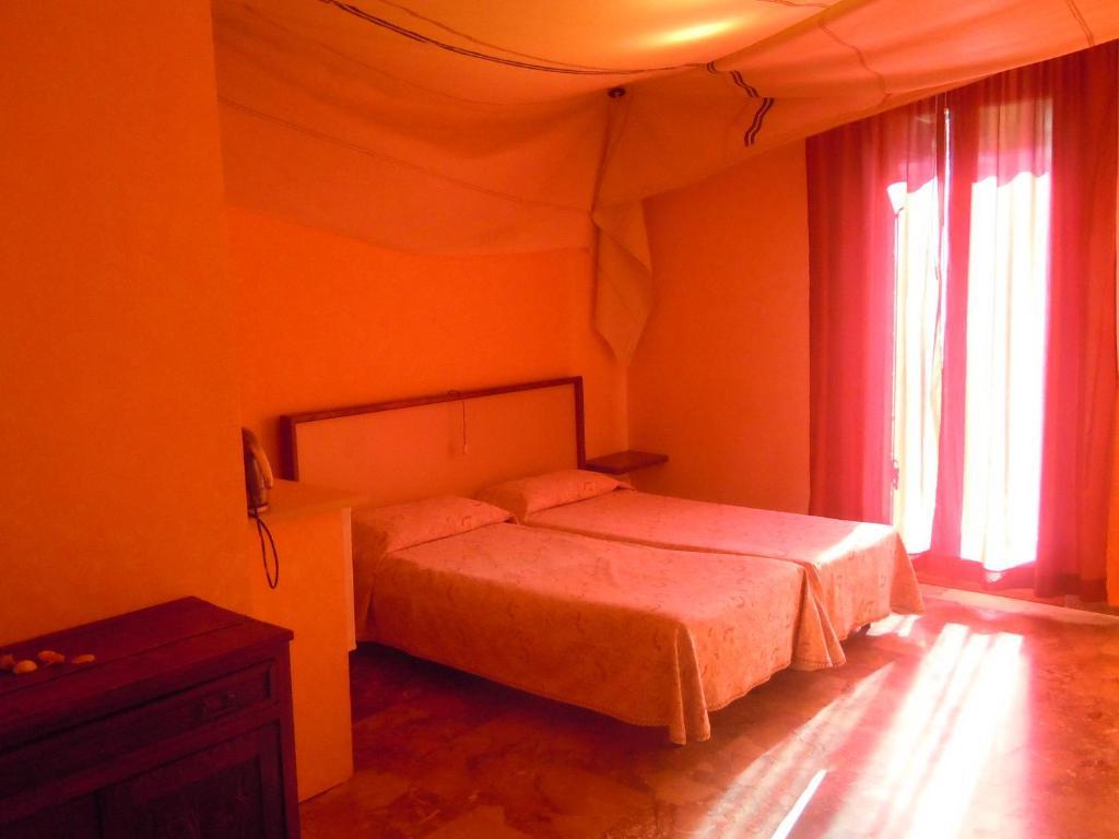 Hotel Cadoro Venecia Habitación foto